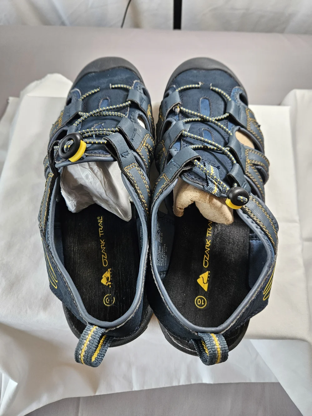 OZARK Trail Outdoor Closed-Toe Sport Sandals - Navy with Yellow Stitching Sz 10